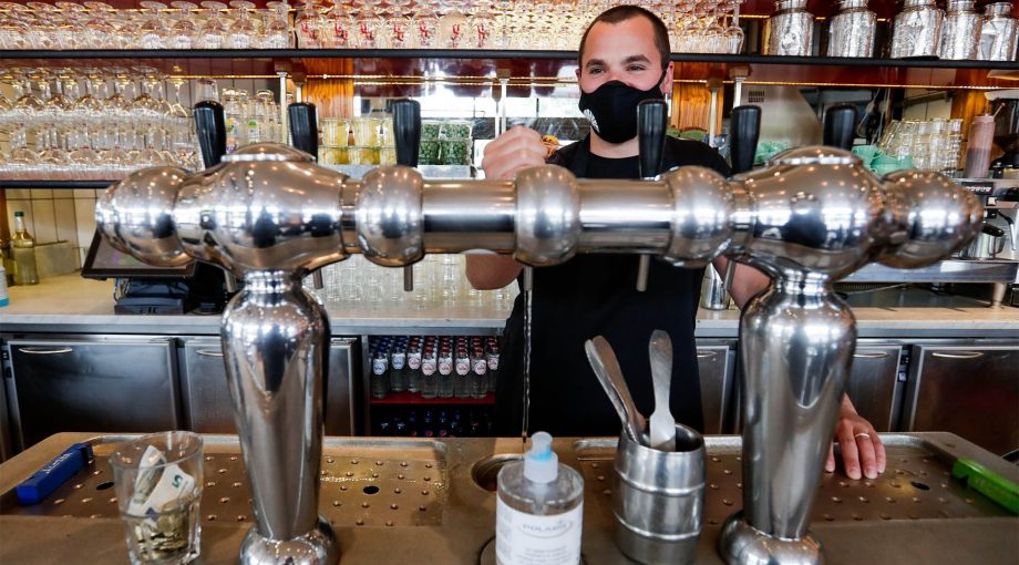 Horeca khn maatregelen mondkap bar