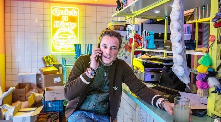 Jeroen lens local dealer amsterdam