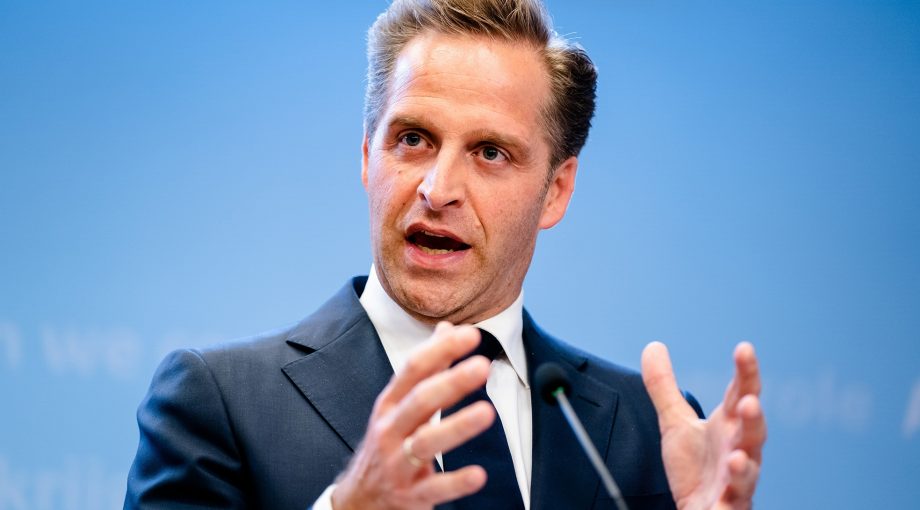 Minister de jonge horeca melden corona