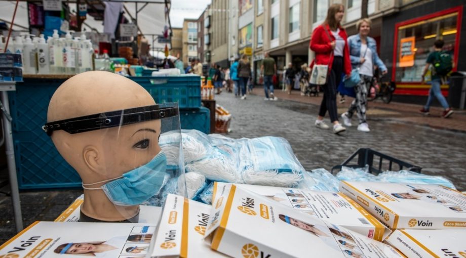 Mondkapjes coronavirus winkelgebieden rivm
