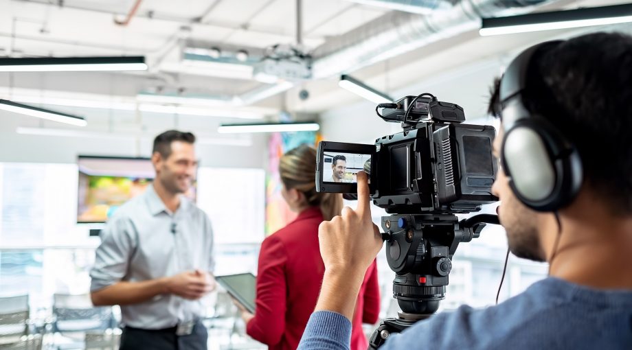 Onderneming media nieuws journalist