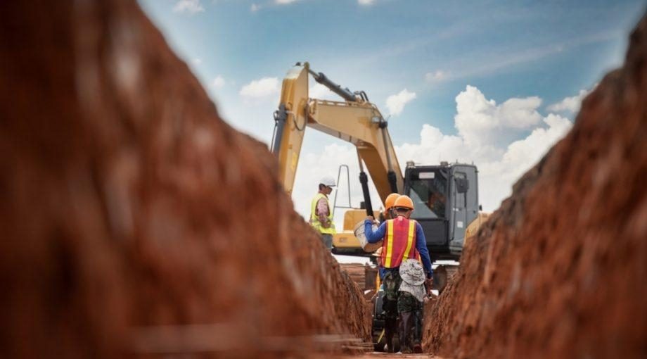 Pfas bouw uitstoot stikstof crisis bouwbedrijven minder werk