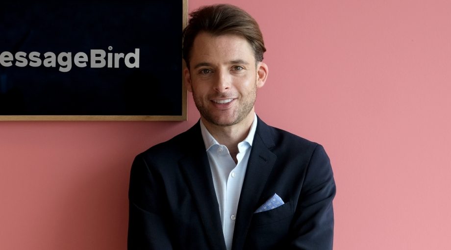 Robert vis messagebird pusher bedrijfsovername