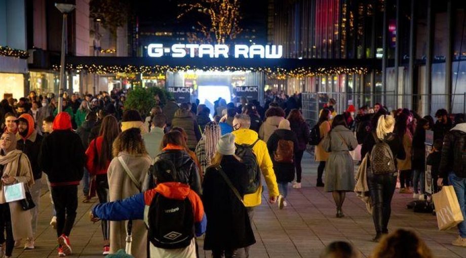 Rotterdam aboutaleb coronacrisis black friday