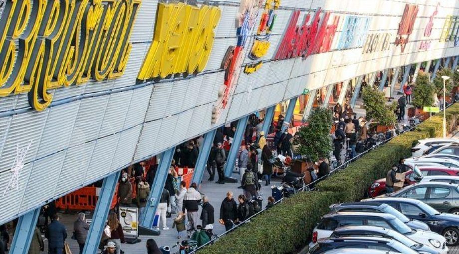 Rotterdam meubelboulevard alexandrium corona