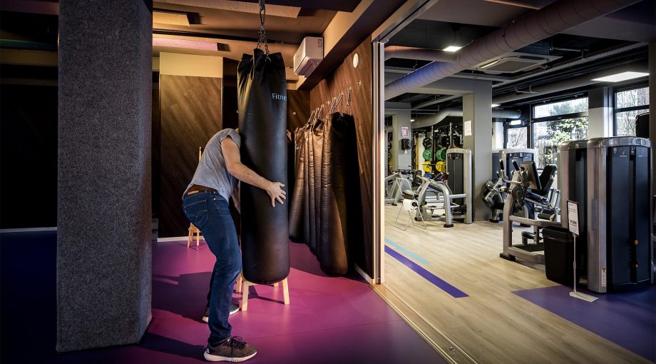 Sportschool gesloten leeg ondernemer corona
