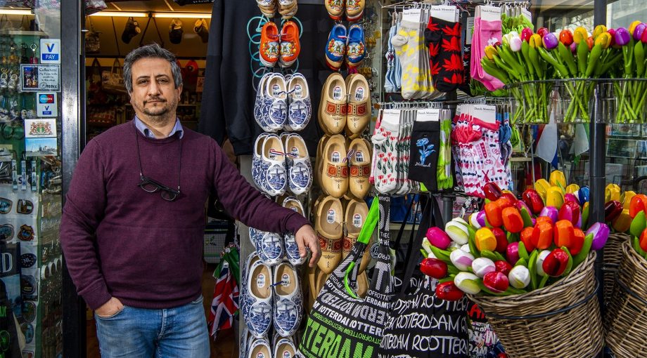 Toeristen souvenirs winkel rotterdam corona