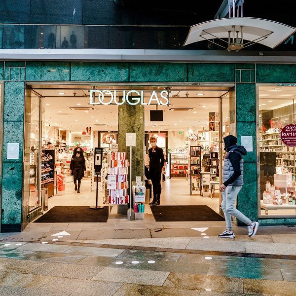 Douglas parfumerie Lijnbaan Rotterdam