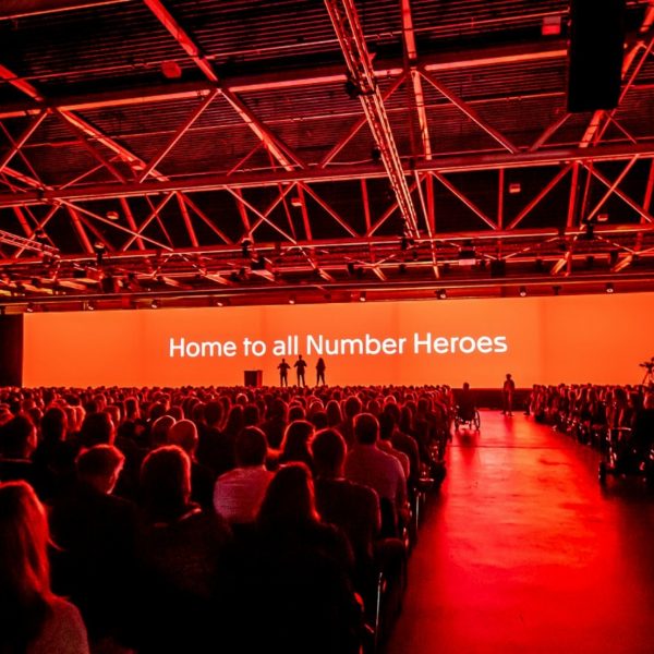 Exact Live podium Number Heroes