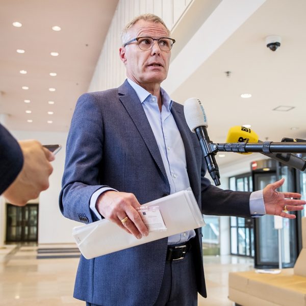 Han Busker FNV voorzitter afscheid