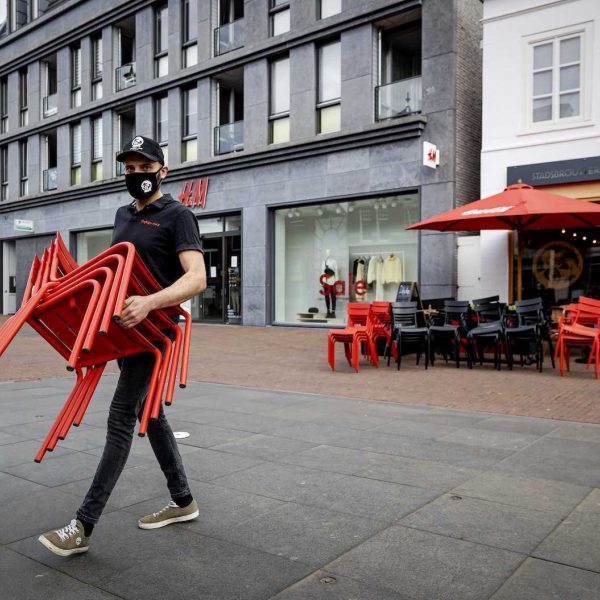 Horeca protestactie terrassen corona maatregelen lockdown Rutte
