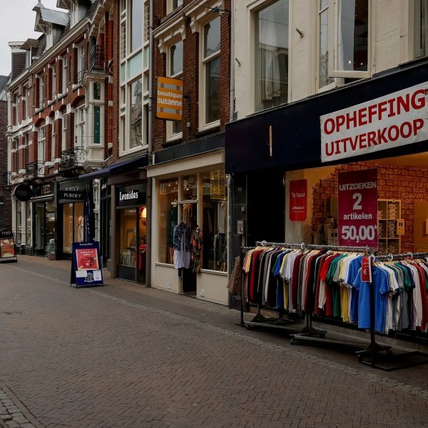 Opheffingsuitverkoop faillissement coach solvabiliteit coronatijd