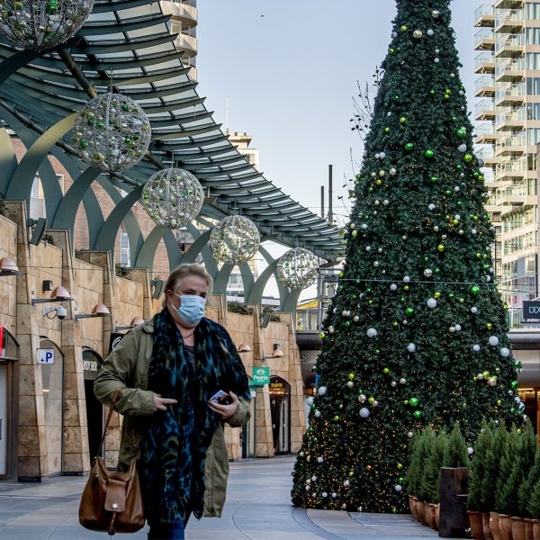 Rotterdam Koopgoot kerstboom mondkapje