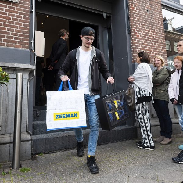 Zeeman sneakers store