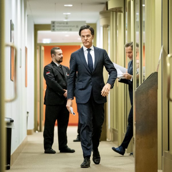 Persconferentie rutte corona avondklok lockdown