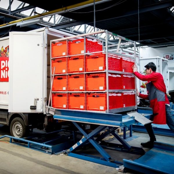 Picnic supermarkt avondklok albert heijn bezorgen boodschappen