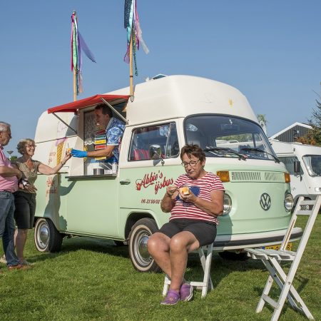 Abbie ijsbus foodtruck corona klanten