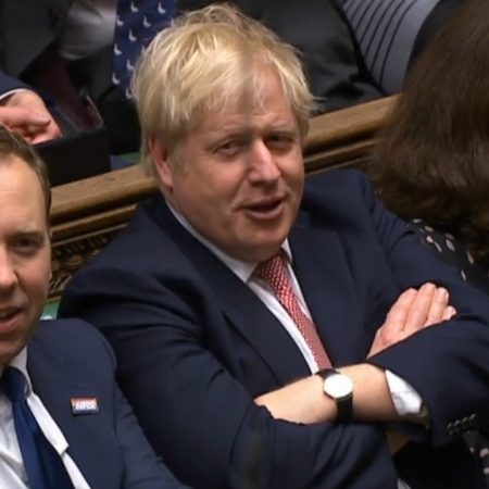 Boris Johnson Lagerhuis relaxed