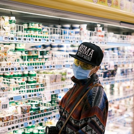 Deen supermarkt mondkapje corona verplichting