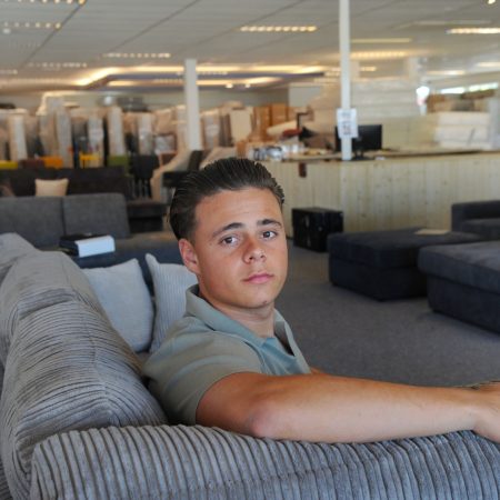 Dylan de Ruiter ondernemer meubelzaak Vlissingen corona pandemie