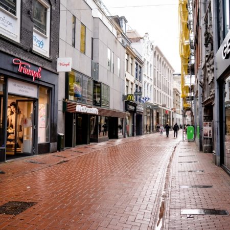 Kalverstraat Amsterdam winkels coronavirus