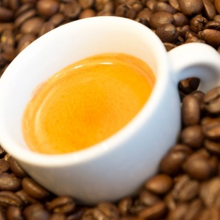Koffie thuiswerken lockdown speciaalzaken online simonlevelt koffiebonen thuisbezorgd