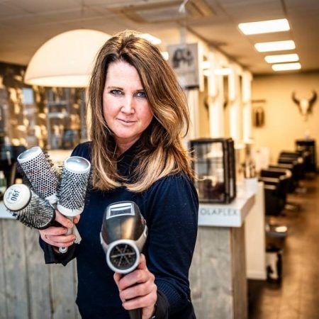 Marlene Cremers 46 eigenaresse van Marna Hairclub