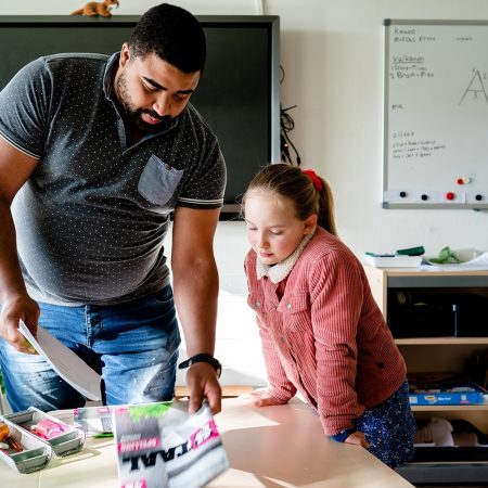 Thuis onderwijs kind lockdown