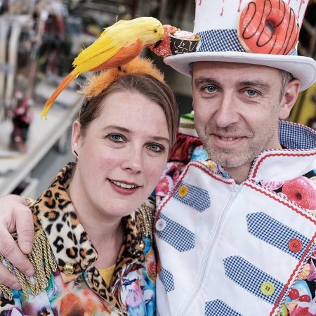 Carnaval feestwinkel kleding