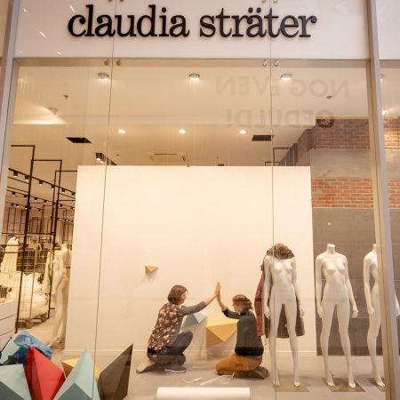 Claudia strater winkels dicht fng