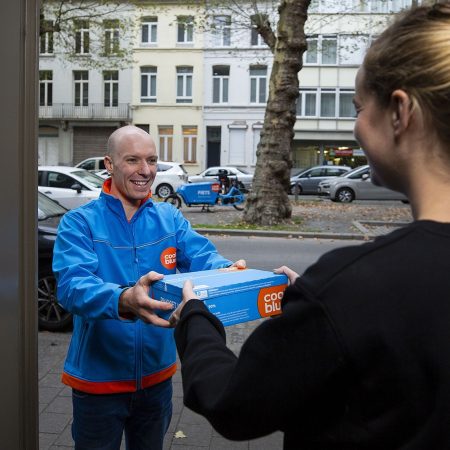 Coolblue bezorgers service glimlach paul moers retail