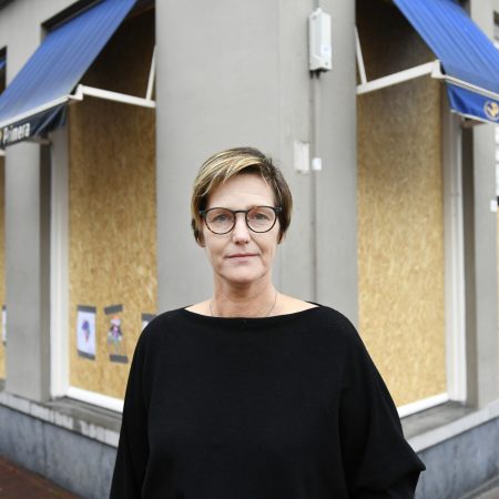 Geplunderde primera geld crowdfunding rellen