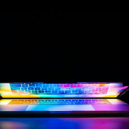 Laptop quibi streaming sillicon valley schram