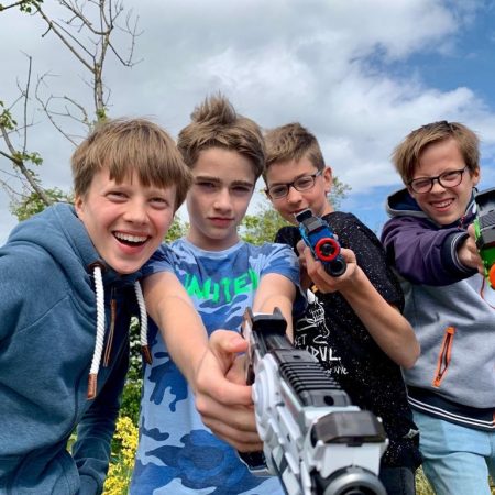 Lasergame verhuur tieners