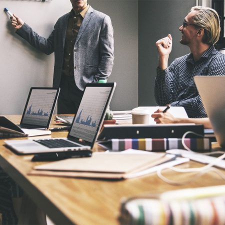 Ondernemers starten firm24