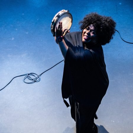 Optreden zangeres paradiso corona