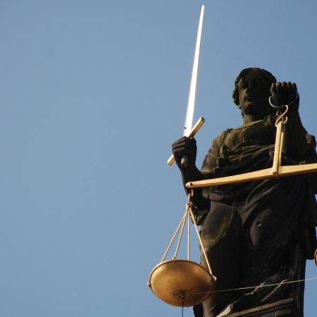 Rechtbank justitie ondernemers huurverlaging rechter