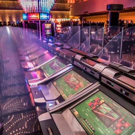 Sluiting holland casino corona sanering personeel