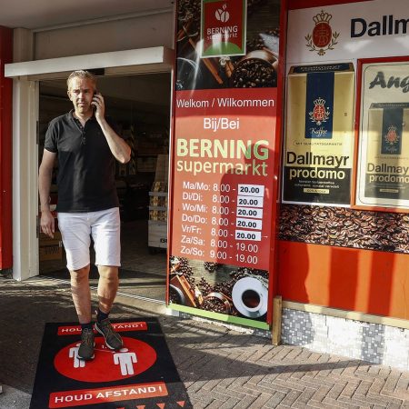 Supermarkt deurningen gesloten berning