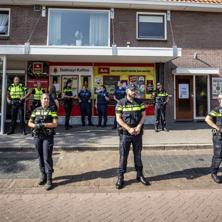 Supermarkt twente berning gesloten naleving corona