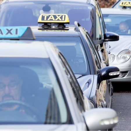 Taxi chauffeur