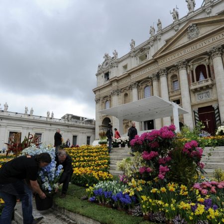 Vaticaan bloemen pasen kwekers