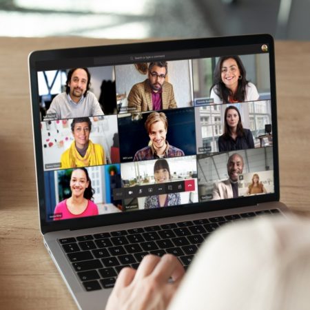 Videobellen online vergaderen zoom zoomen corona