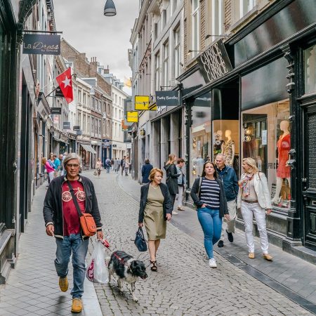 Winkelstraat nederland drukte