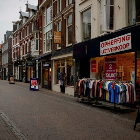 Winkelstraat utrecht uitverkoop coronacrisis