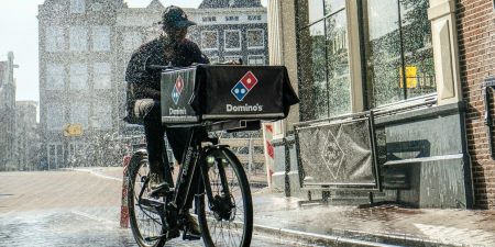 Dominos pizza perst winst uit franchise nemers