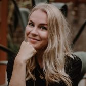 Debra van der heide socialmedia tiktok instagram