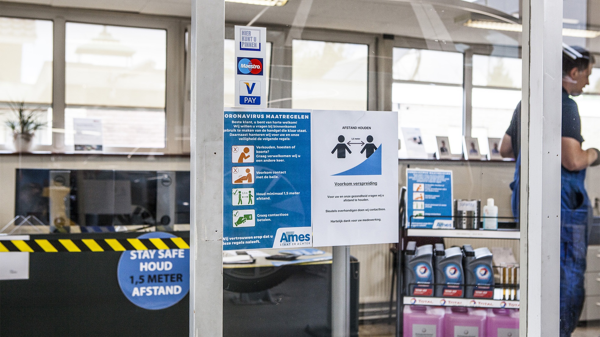 Autobranche crisis affiches