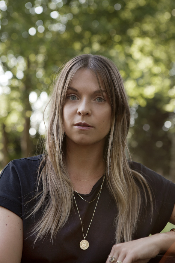 IMA Headshots Milou van Hoof 350 2