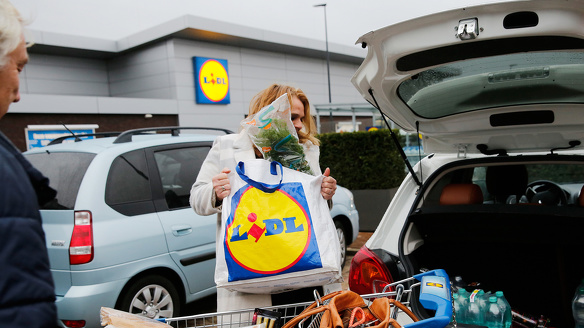 Lidl Overzicht openingstijden supermarkten oudjaarsdag 31 december nieuwjaarsdag 1 jan oudennieuw